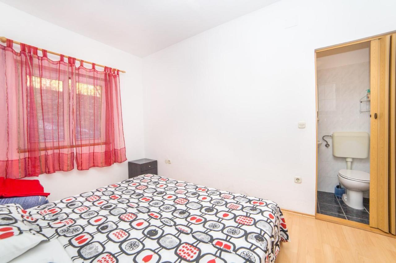 Apartment Jadranka Brist Exterior photo